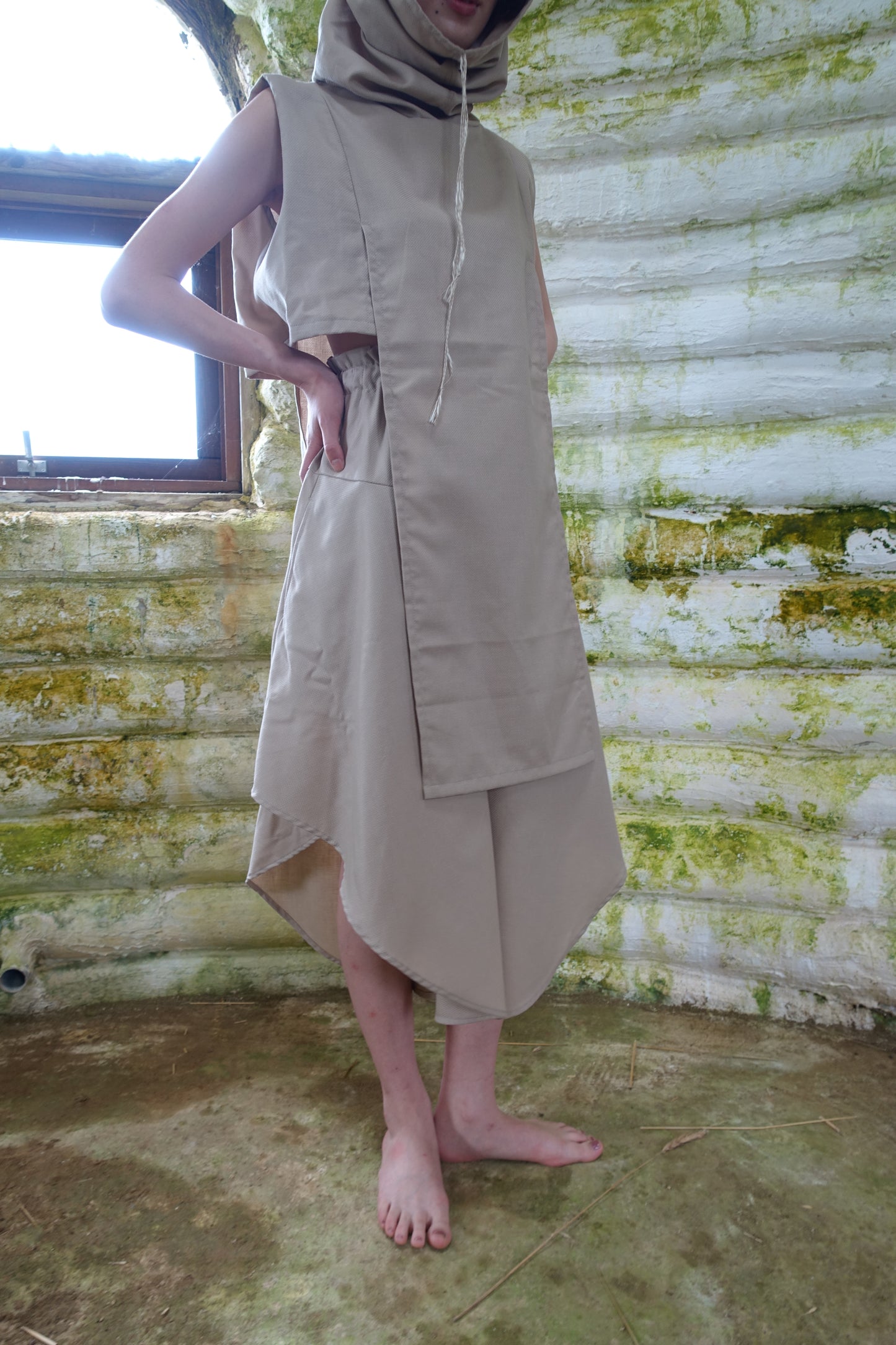 long neck nosleeveless tops