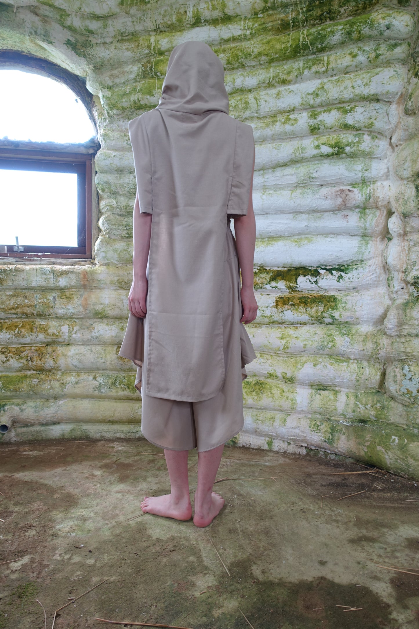 long neck nosleeveless tops
